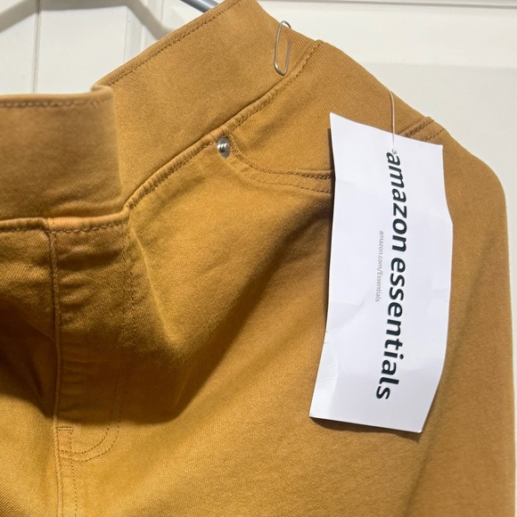 Mustard yellow jegging size 16 women NWT in great condition - Picture 5 of 6